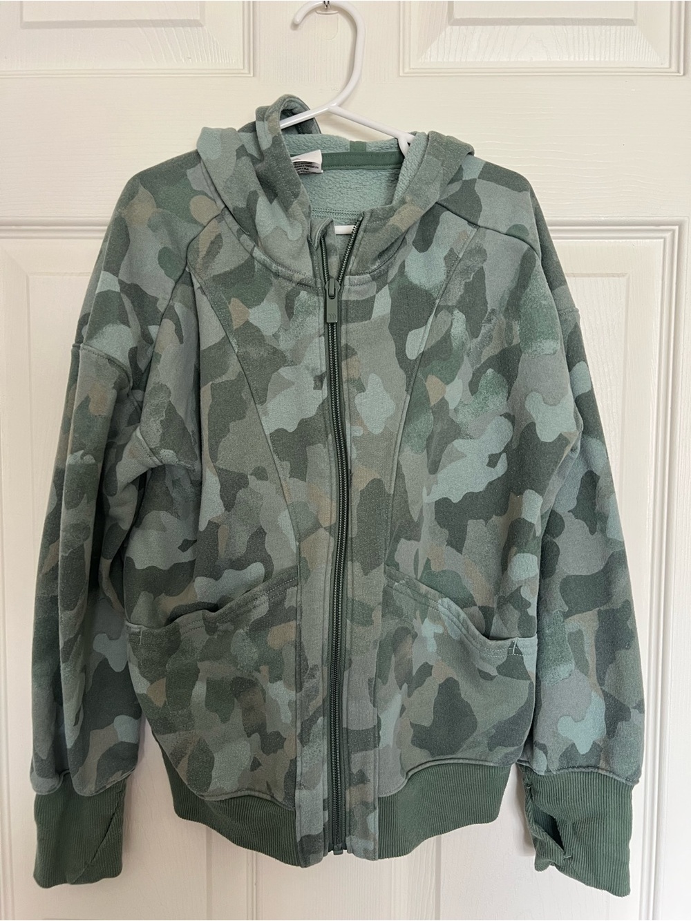 Xhilaration Green Camouflage Zip Hoodie
